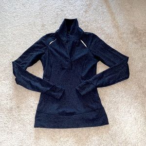 LULULEMON Top (Herringbone Pattern)